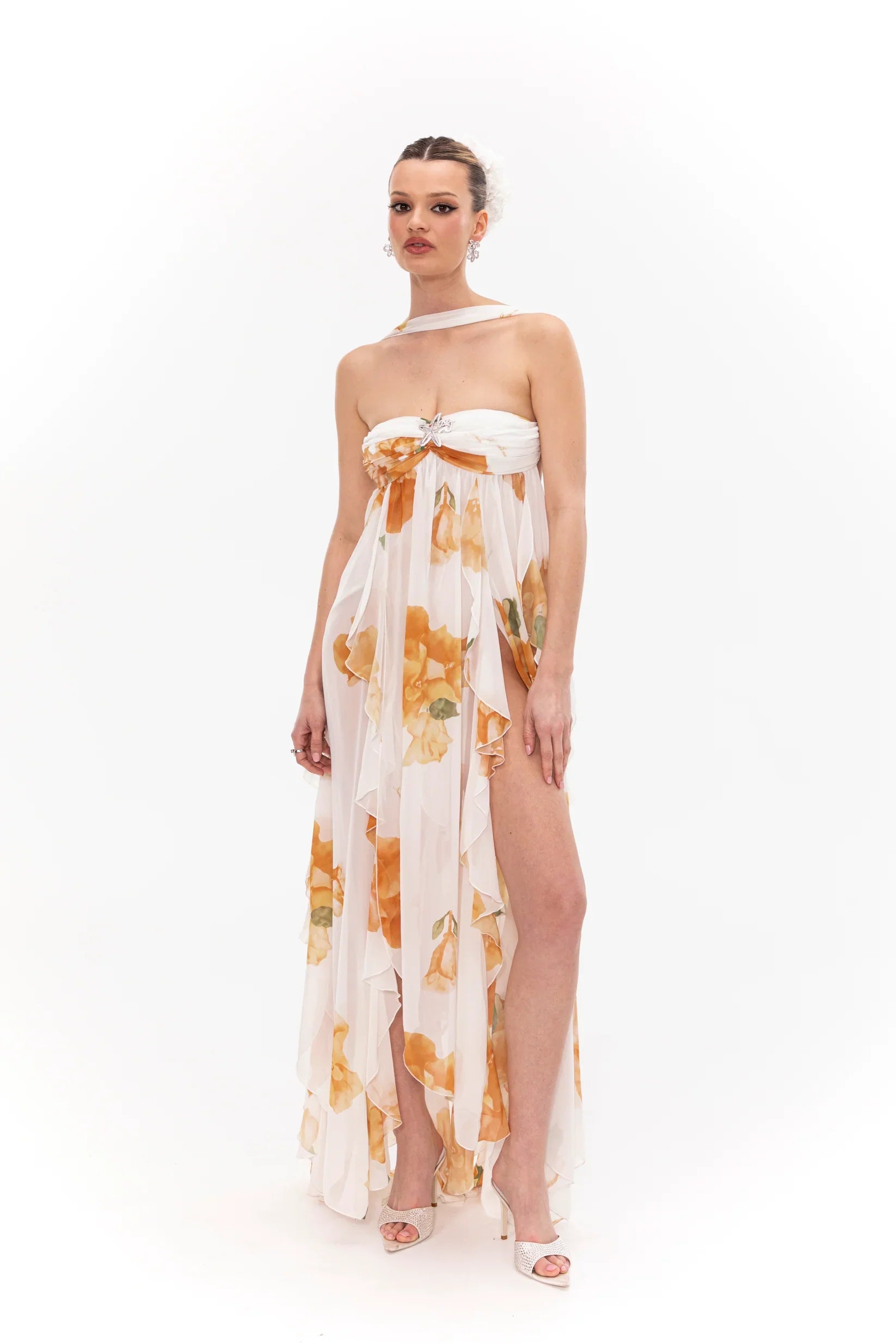 Meredith™ | Schulterfreies Maxikleid mit Print