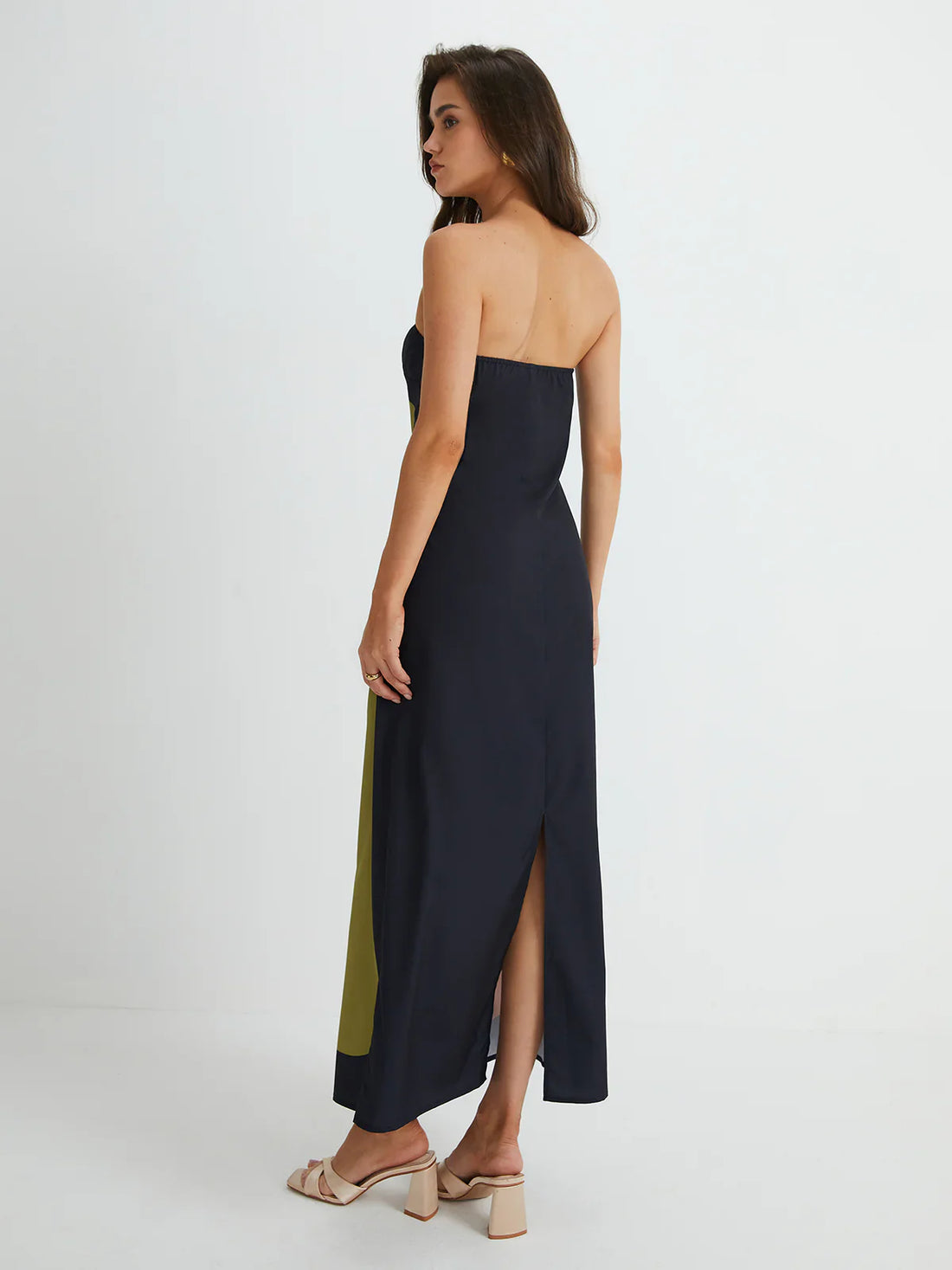 Suelma™ | Schulterfreies Colorblock-Maxikleid