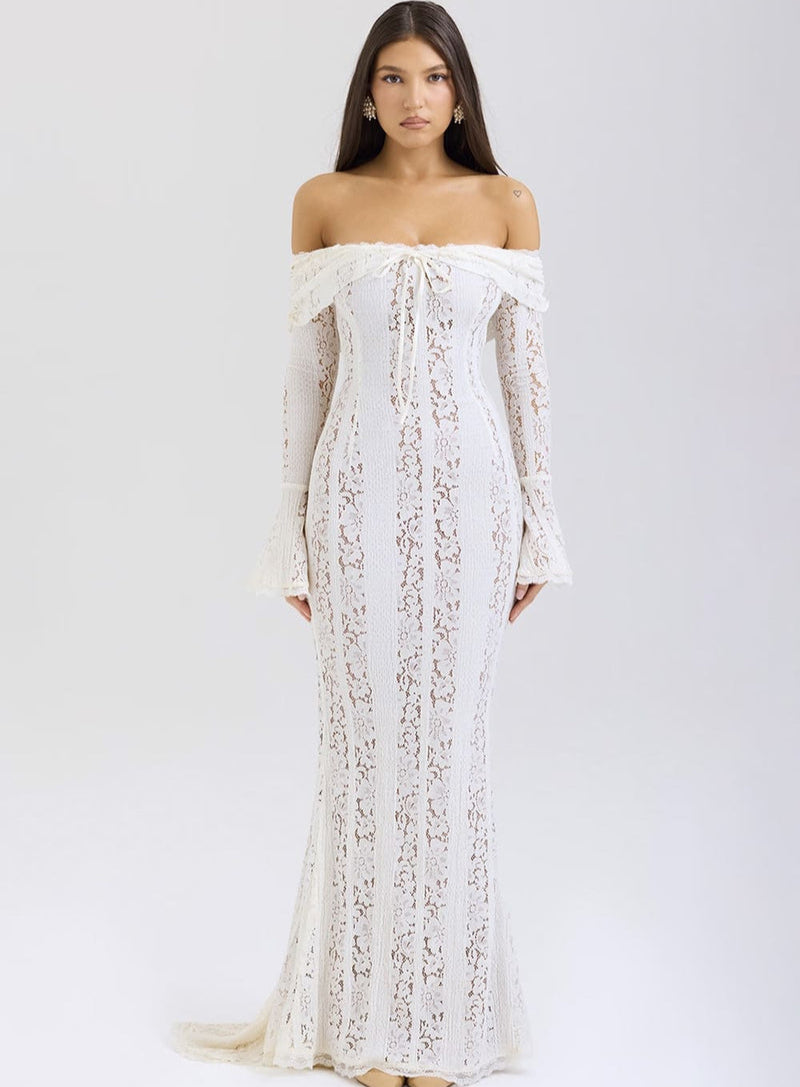 Nina™ | Schulterfreies Häkelkleid in Maxilänge