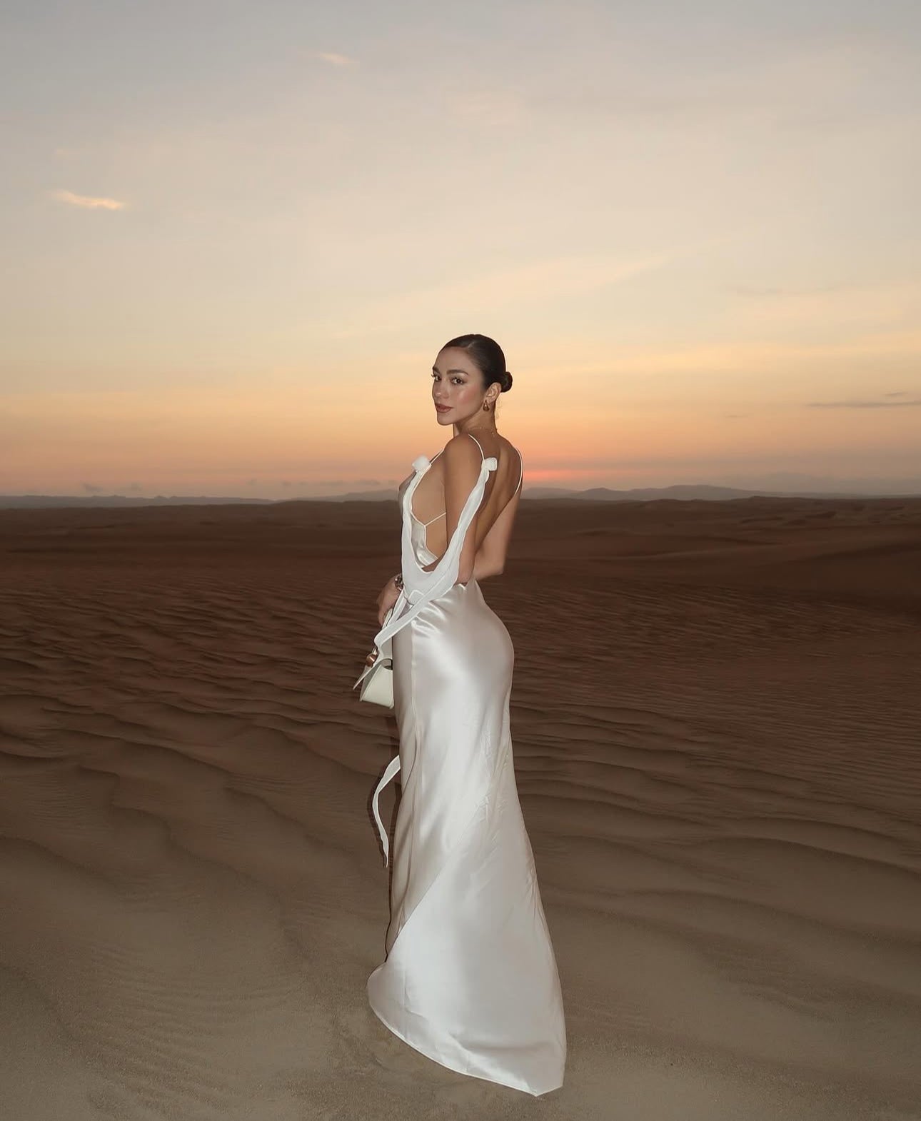 Lindth™ | Elegantes Satinkleid im Slip-Stil