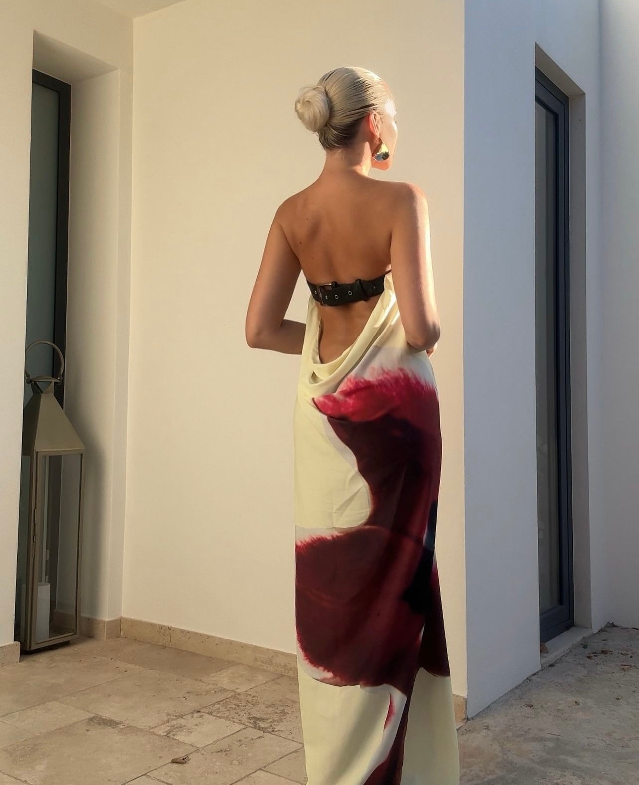 Simone™ | Trägerloses Maxikleid mit Stoffgürtel
