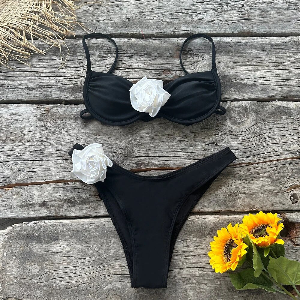 Kora™ | Elegante Baumwoll-Bikini mit Blütendetail