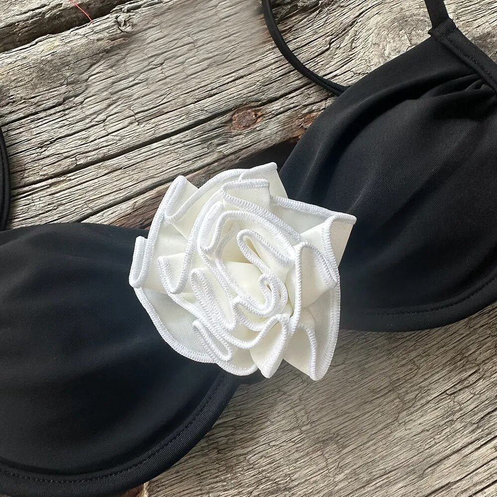 Kora™ | Elegante Baumwoll-Bikini mit Blütendetail
