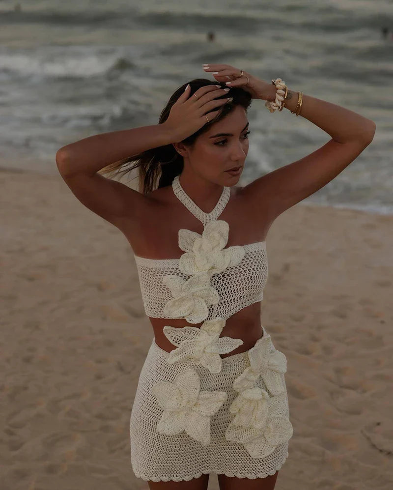 Viviane™ | Gehäkeltes Minikleid mit 3D-Blumen