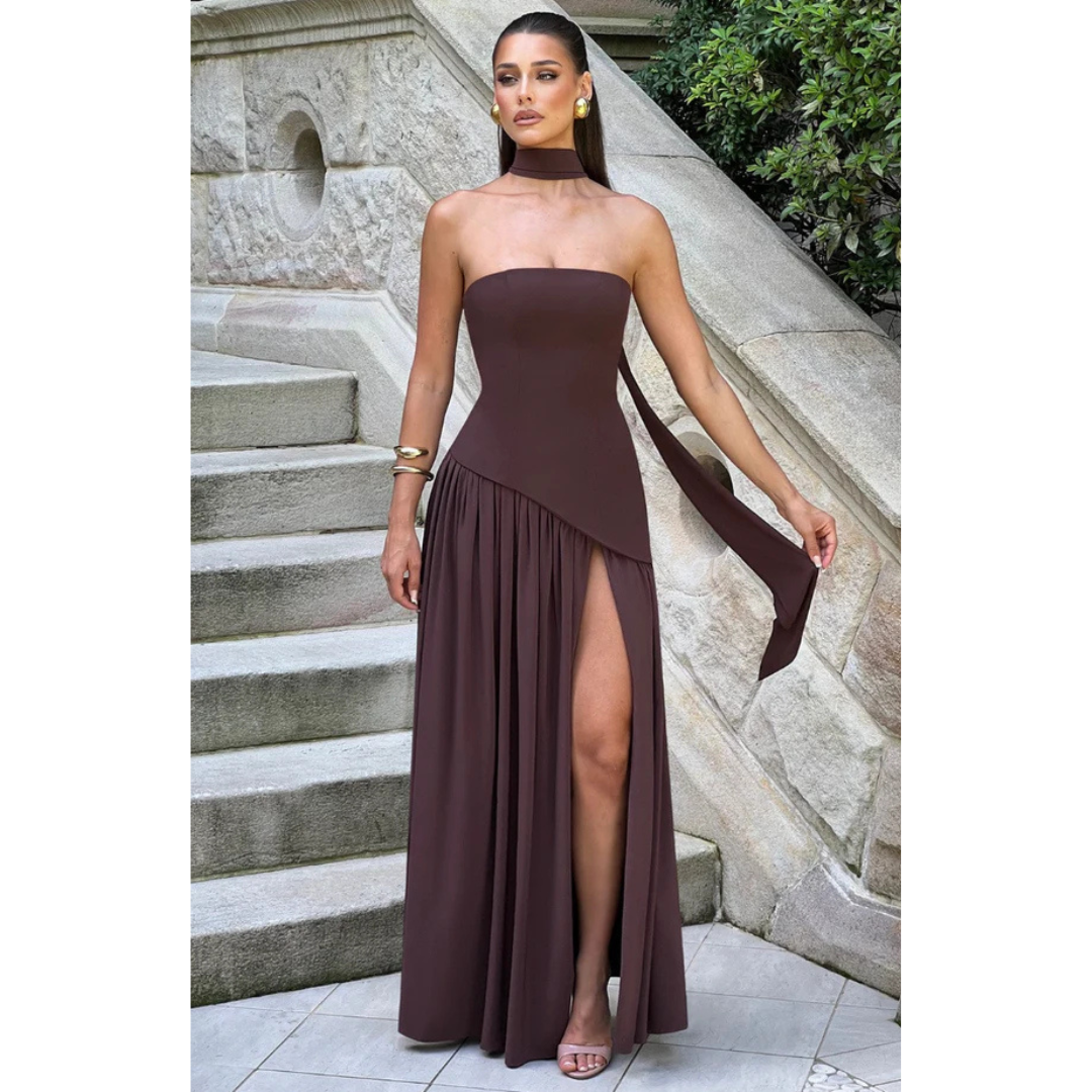Alure™ | Schulterfreies Stretch-Maxikleid