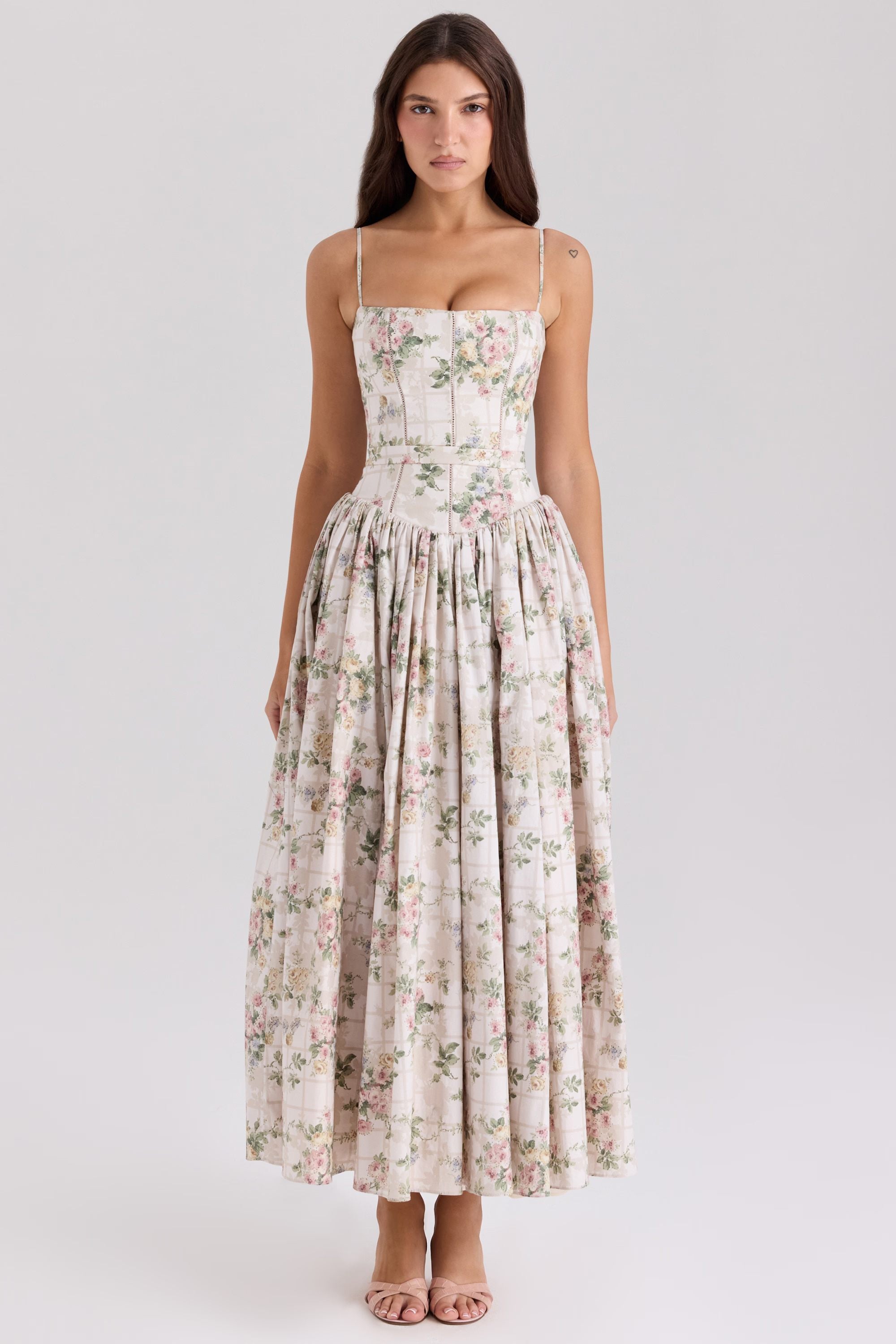 Cielle Kleid™ – Der Inbegriff von Leichtigkeit und femininer Eleganz