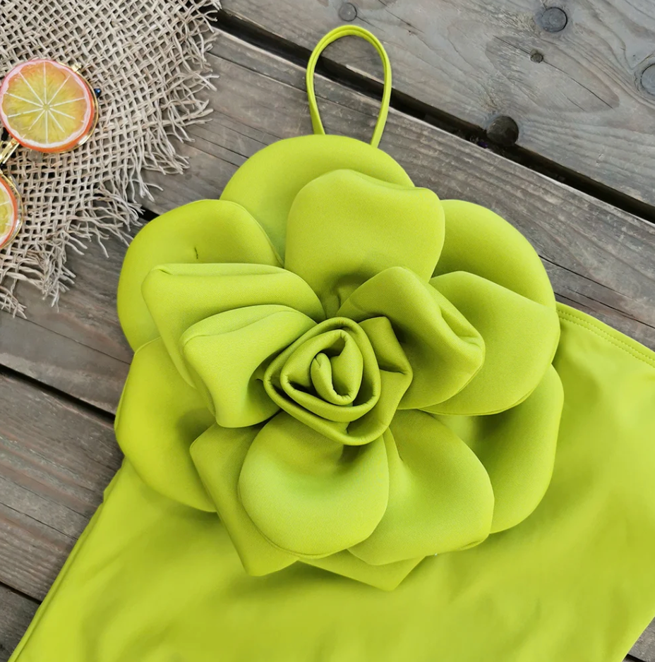 Hara™ | Badeanzug mit Großer 3D-Blume