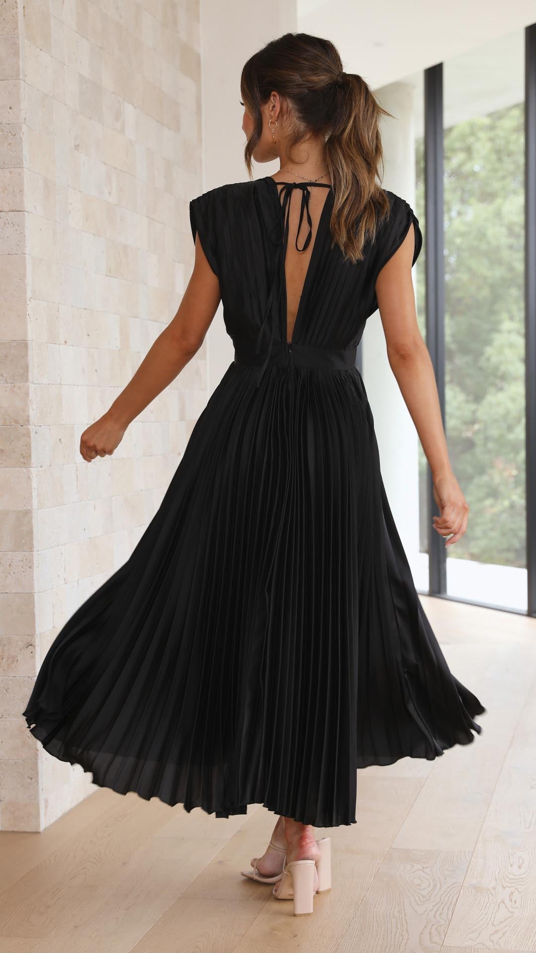 Marianne™ | Schickes Faltenkleid