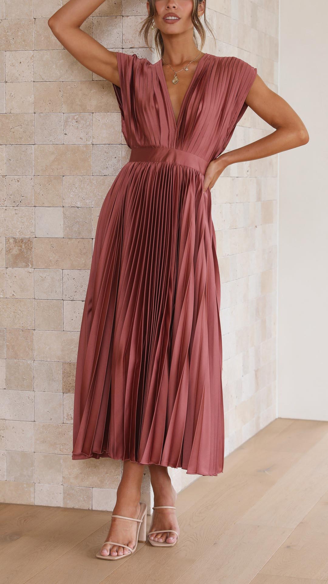 Marianne™ | Schickes Faltenkleid